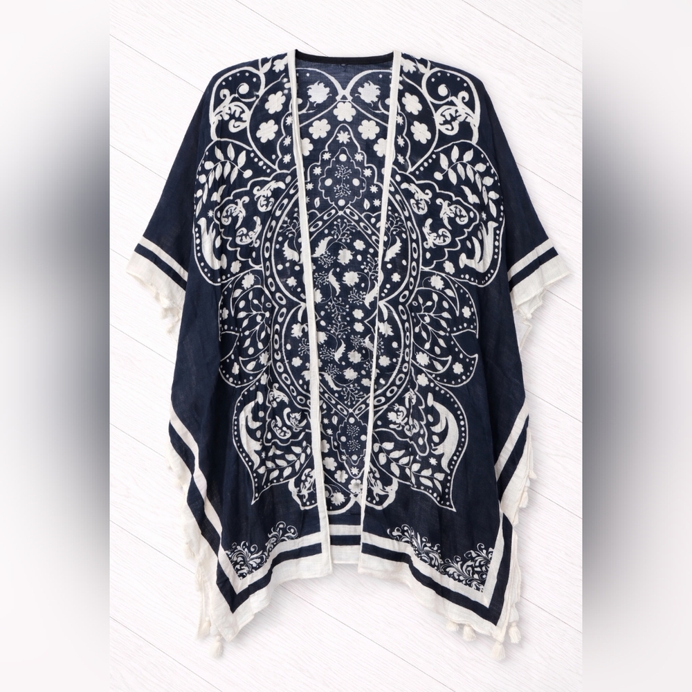 Blue Sky Clothing Black Cream Flowy Cover-up